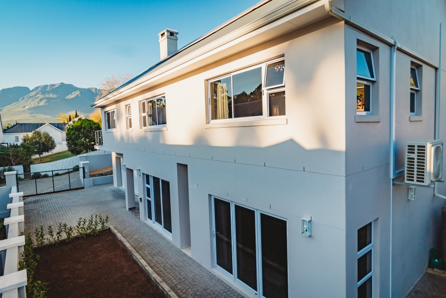 3 Bedroom Property for Sale in Heather Park Western Cape